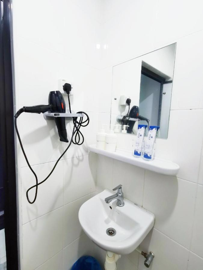 Gurney Coast By Sky Hive 2* George Town